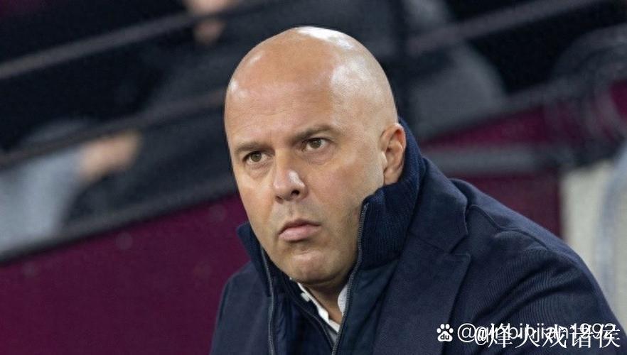 斯洛特上周五宣布放假?邮报称球员当天仍在基地 斯洛特上周五宣布放假?邮报称球员当天仍在基地